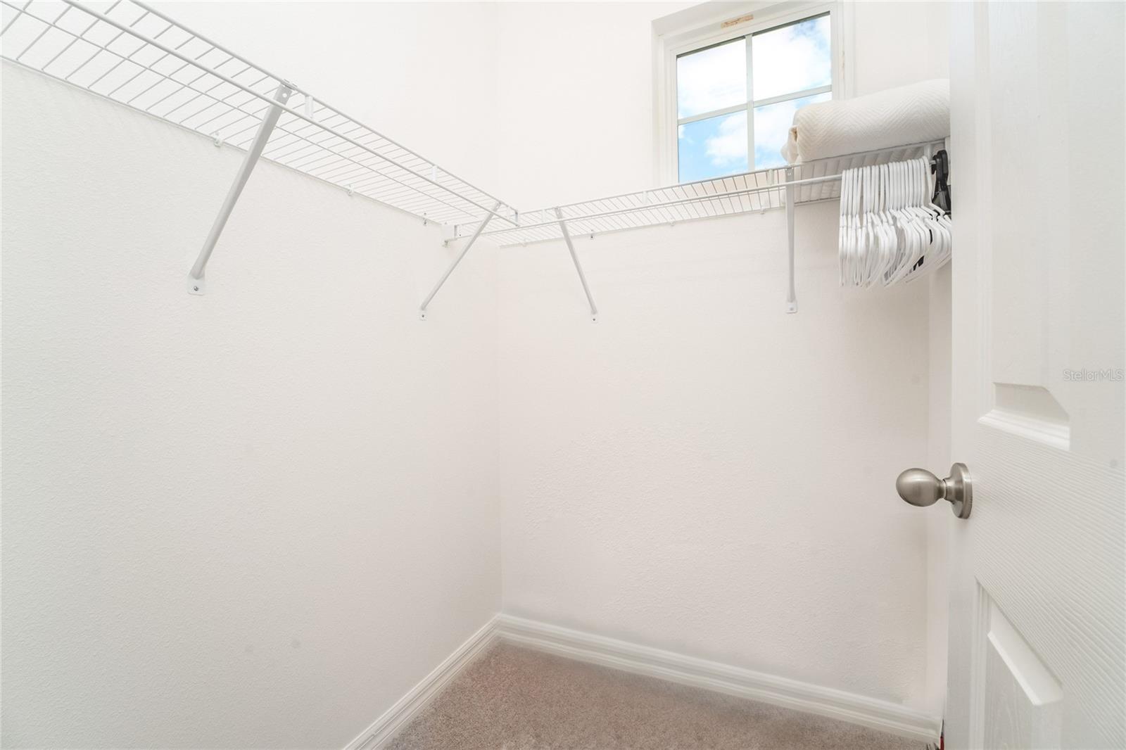 MEZZANO - Residential