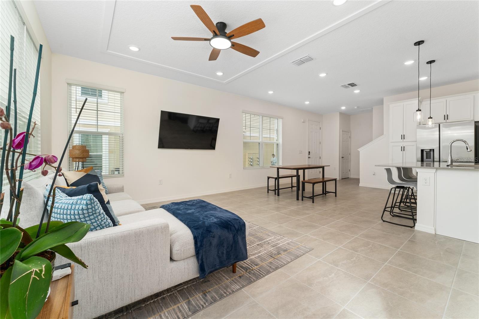 MEZZANO - Residential