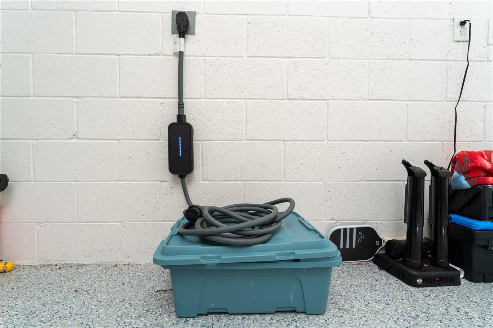 MEZZANO - Residential