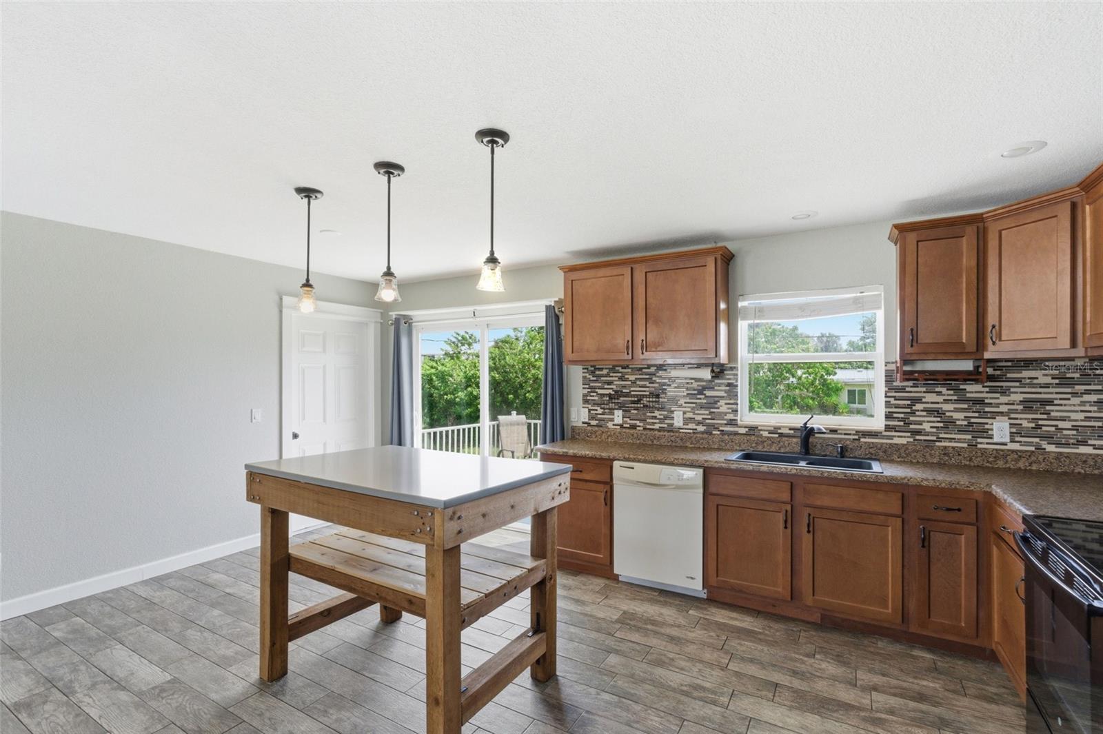 AQUI ESTATE UN 02 - Residential