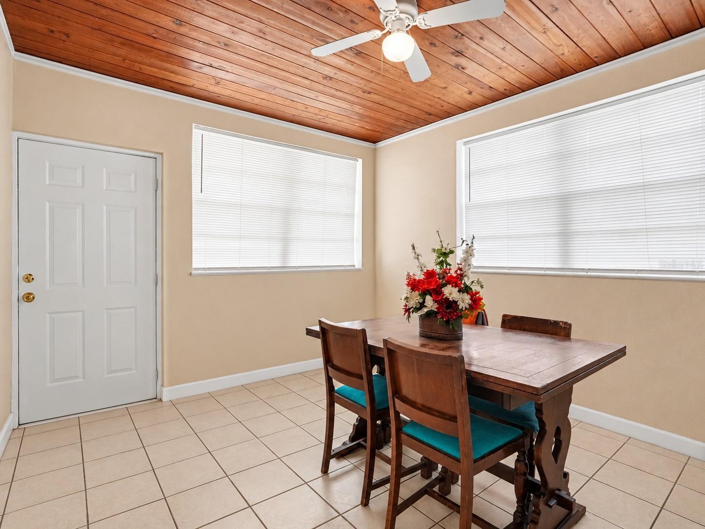 322 NE 9TH STREET