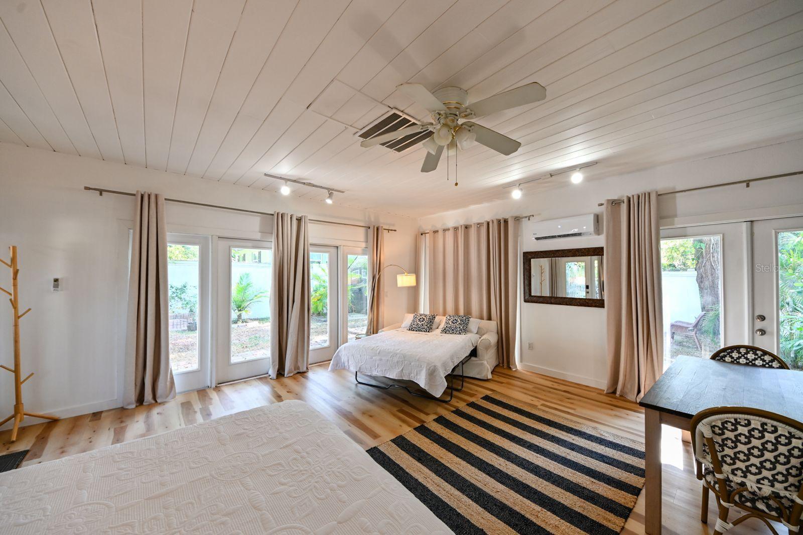 TEMPLE TERRACE ESTATES SEC 22 - Residential Lease