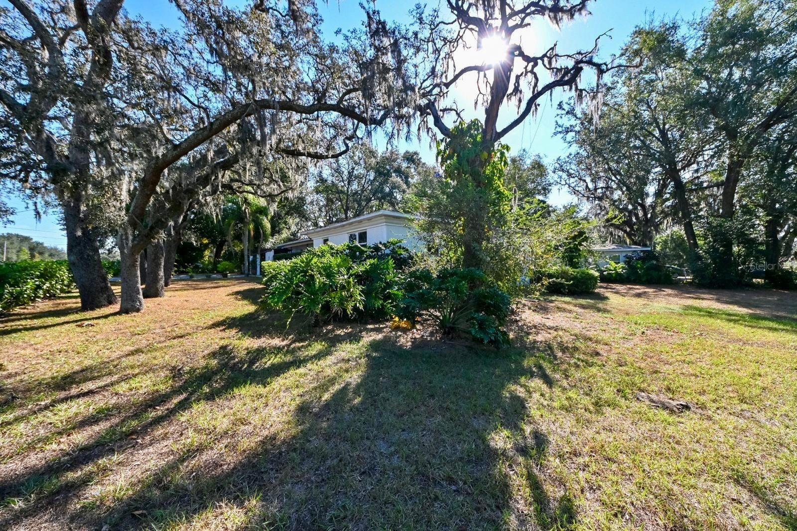 TEMPLE TERRACE ESTATES SEC 22 - Residential Lease