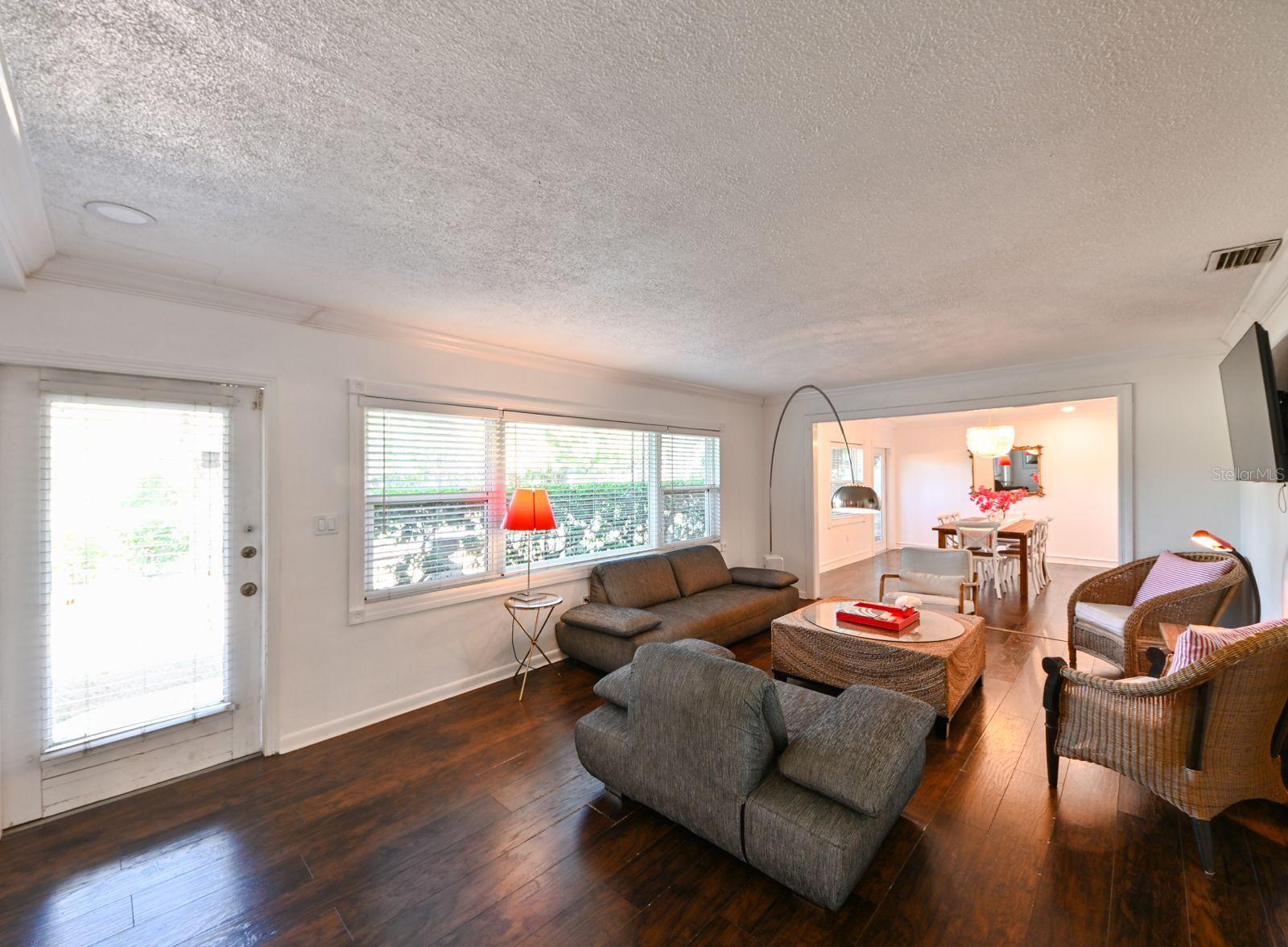 TEMPLE TERRACE ESTATES SEC 22 - Residential Lease