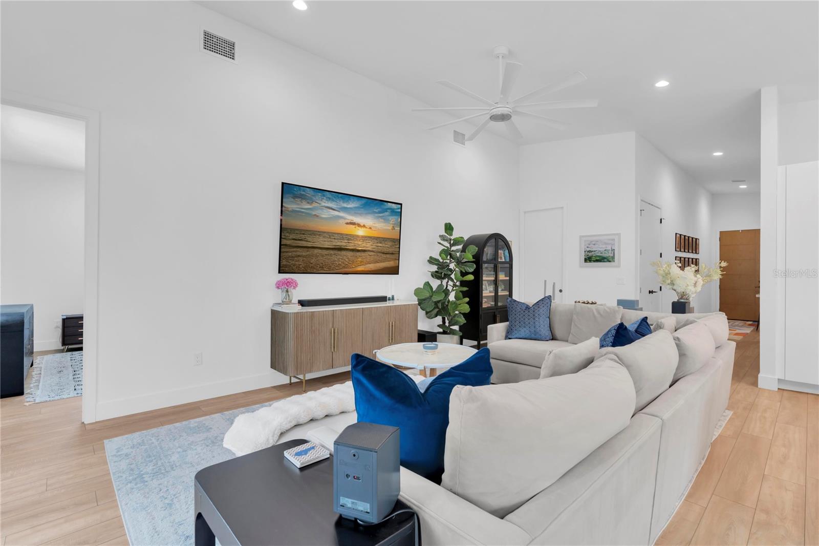 WESTMINSTER PLACE - Residential