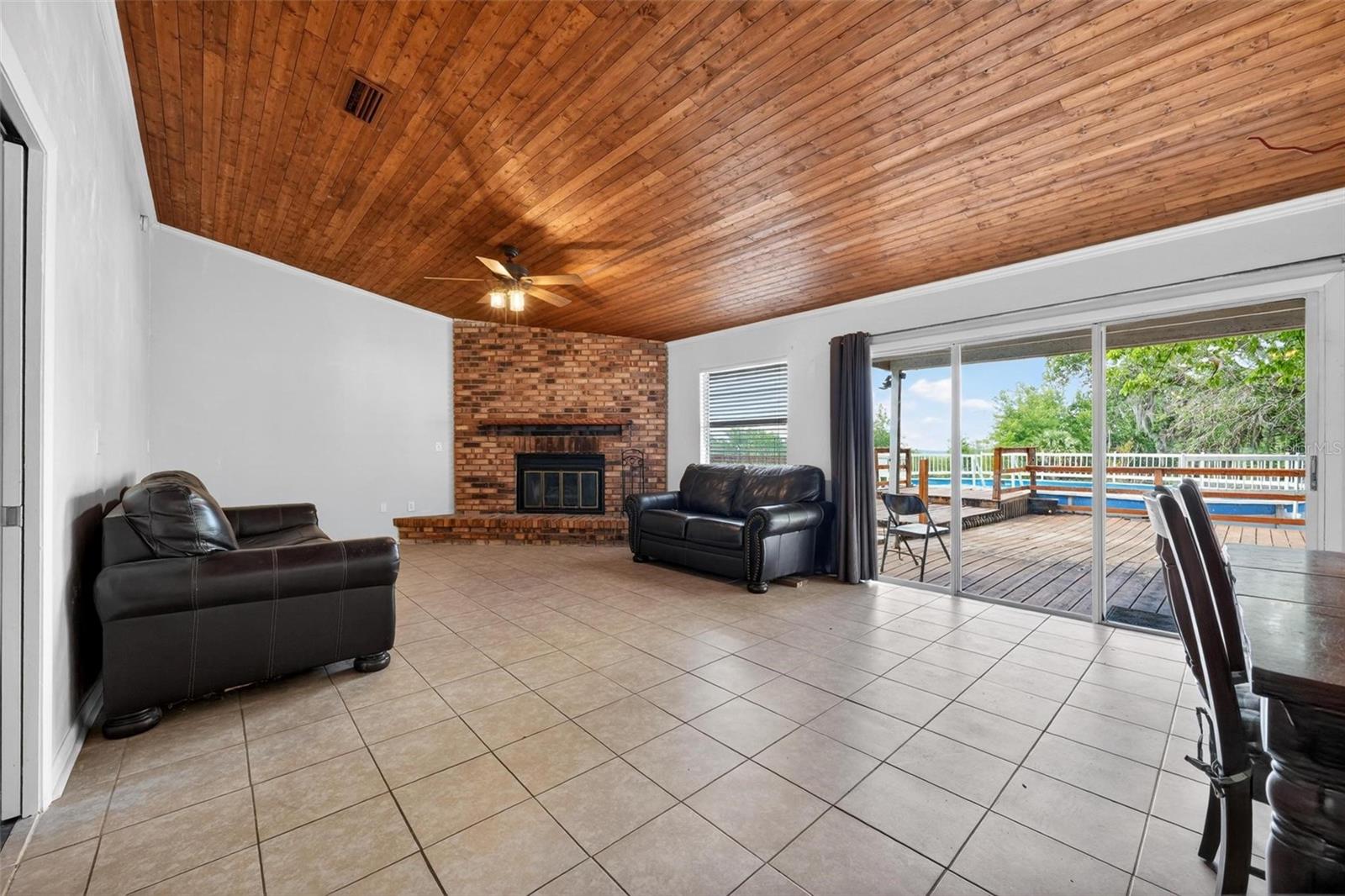 SUNNYSIDE AREA - Residential