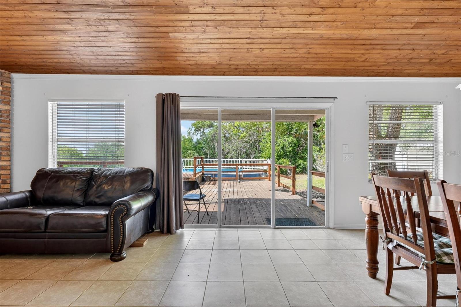 SUNNYSIDE AREA - Residential