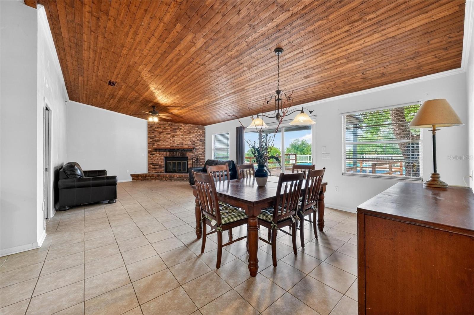 SUNNYSIDE AREA - Residential