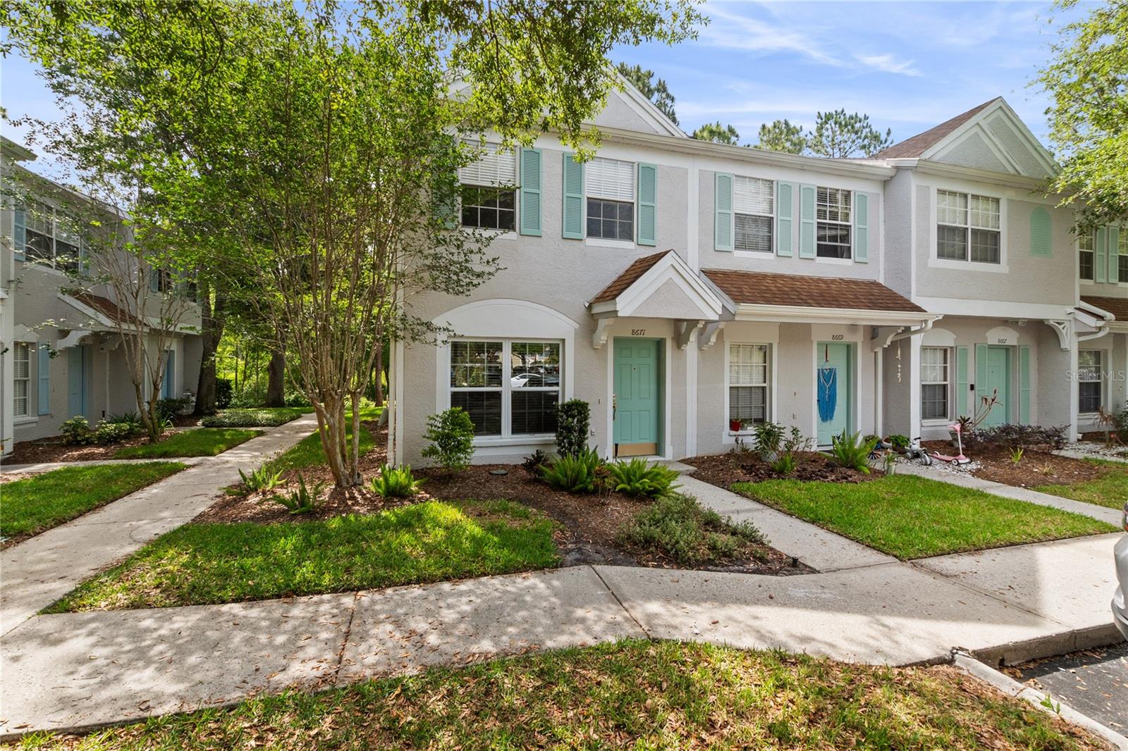 HUNTERS KEY TWNHMS AT NORT - Residential