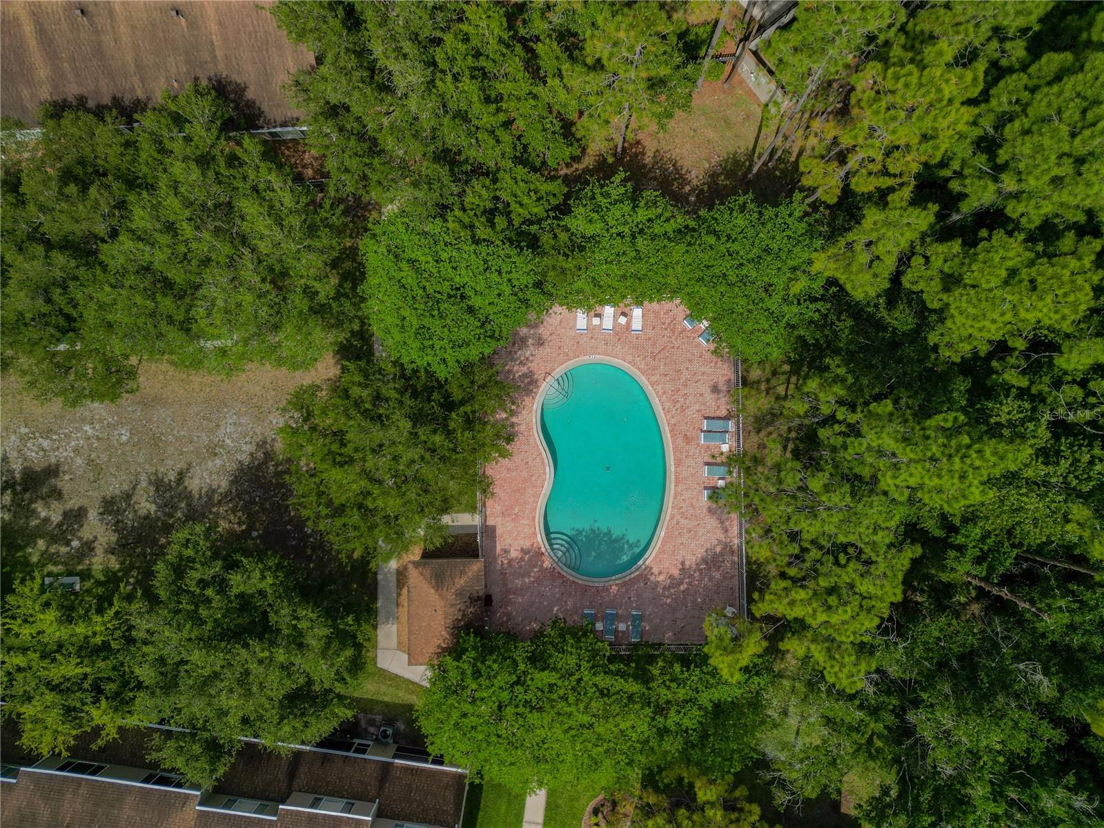 HUNTERS KEY TWNHMS AT NORT - Residential