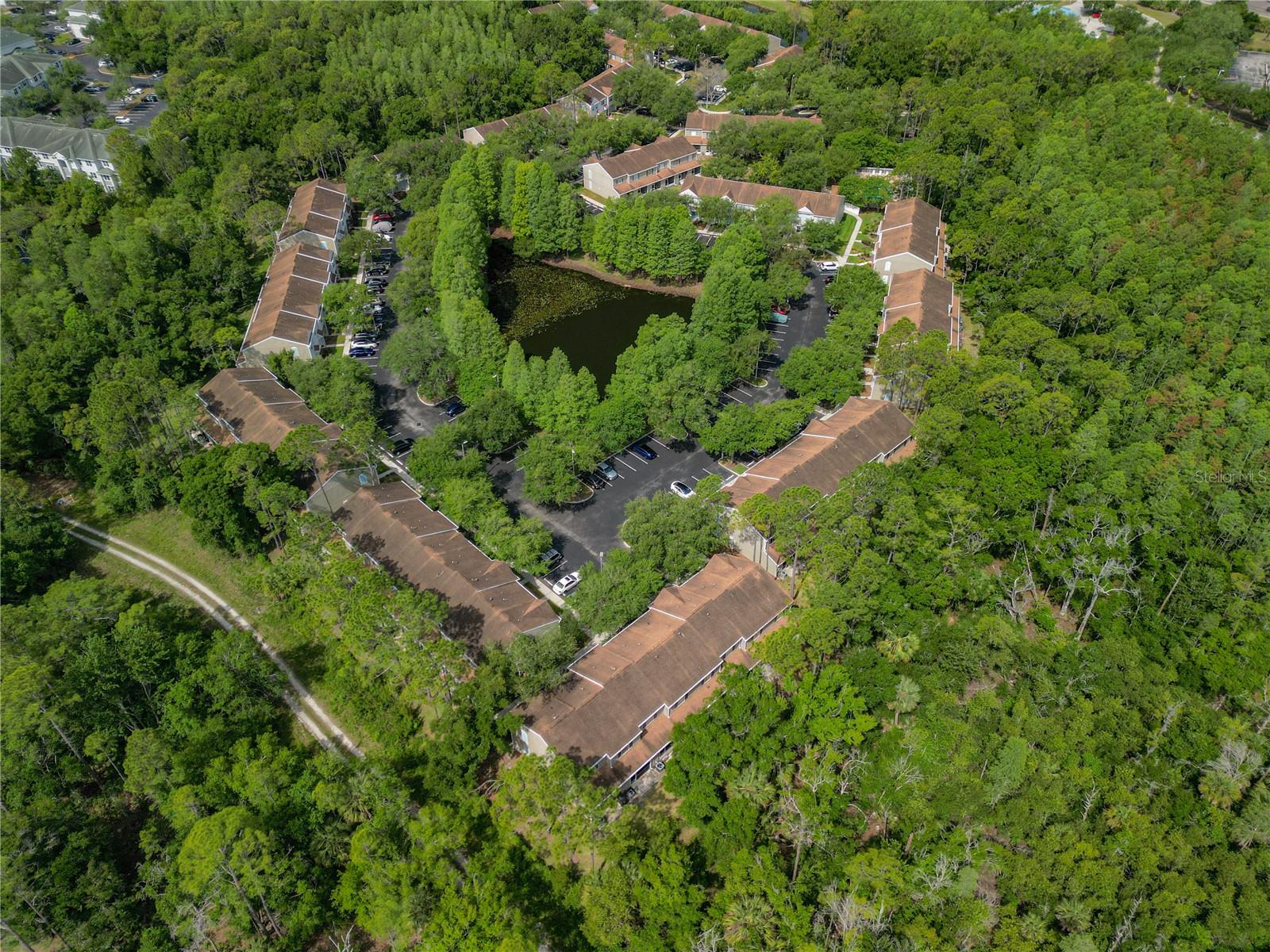 HUNTERS KEY TWNHMS AT NORT - Residential