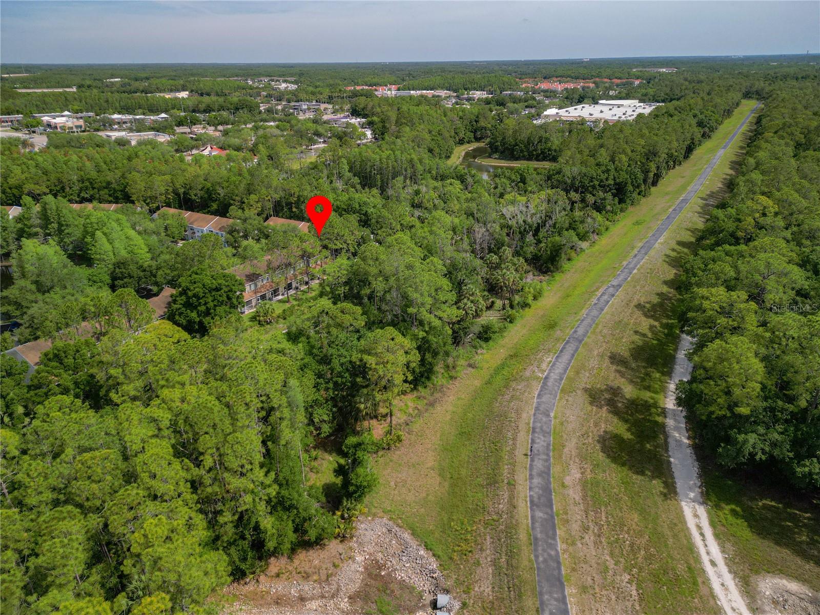 HUNTERS KEY TWNHMS AT NORT - Residential