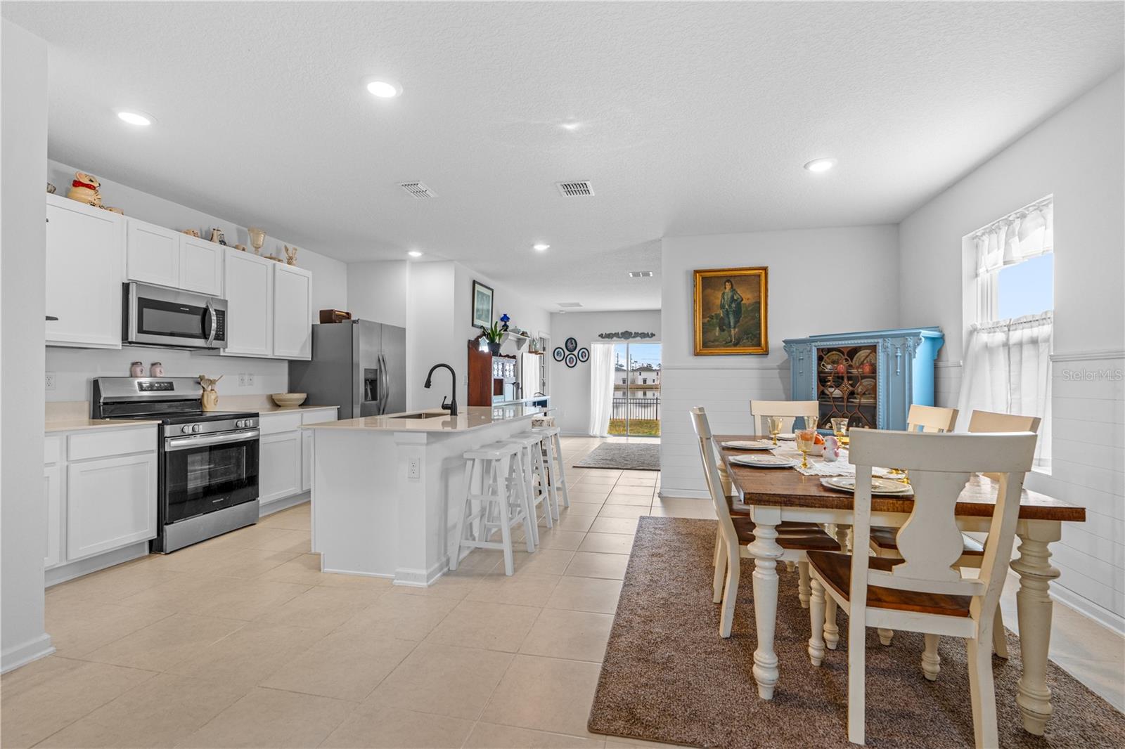 1192 BELLE ISLE LANE