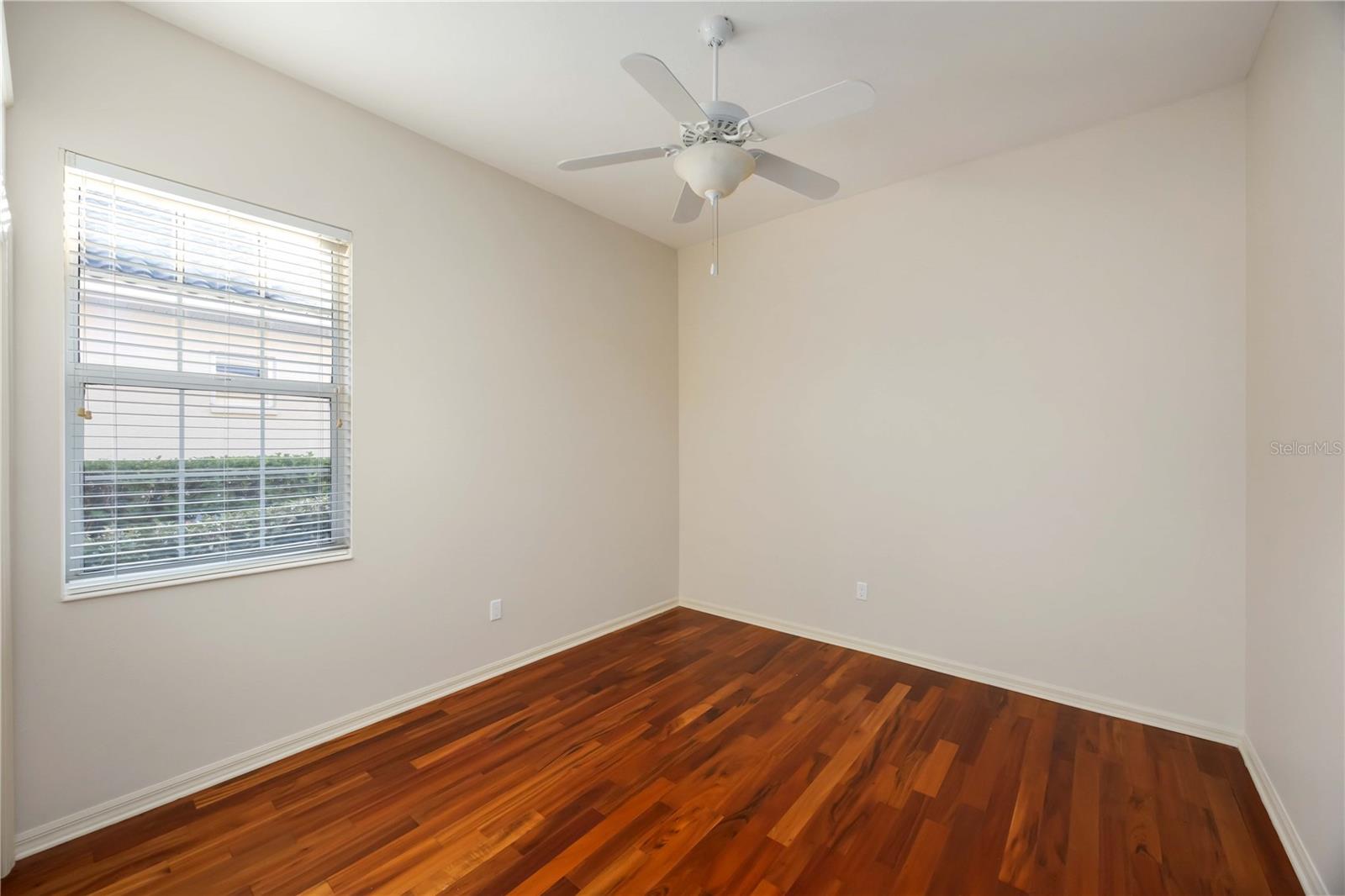 UNIVERSITY PARK - Residential