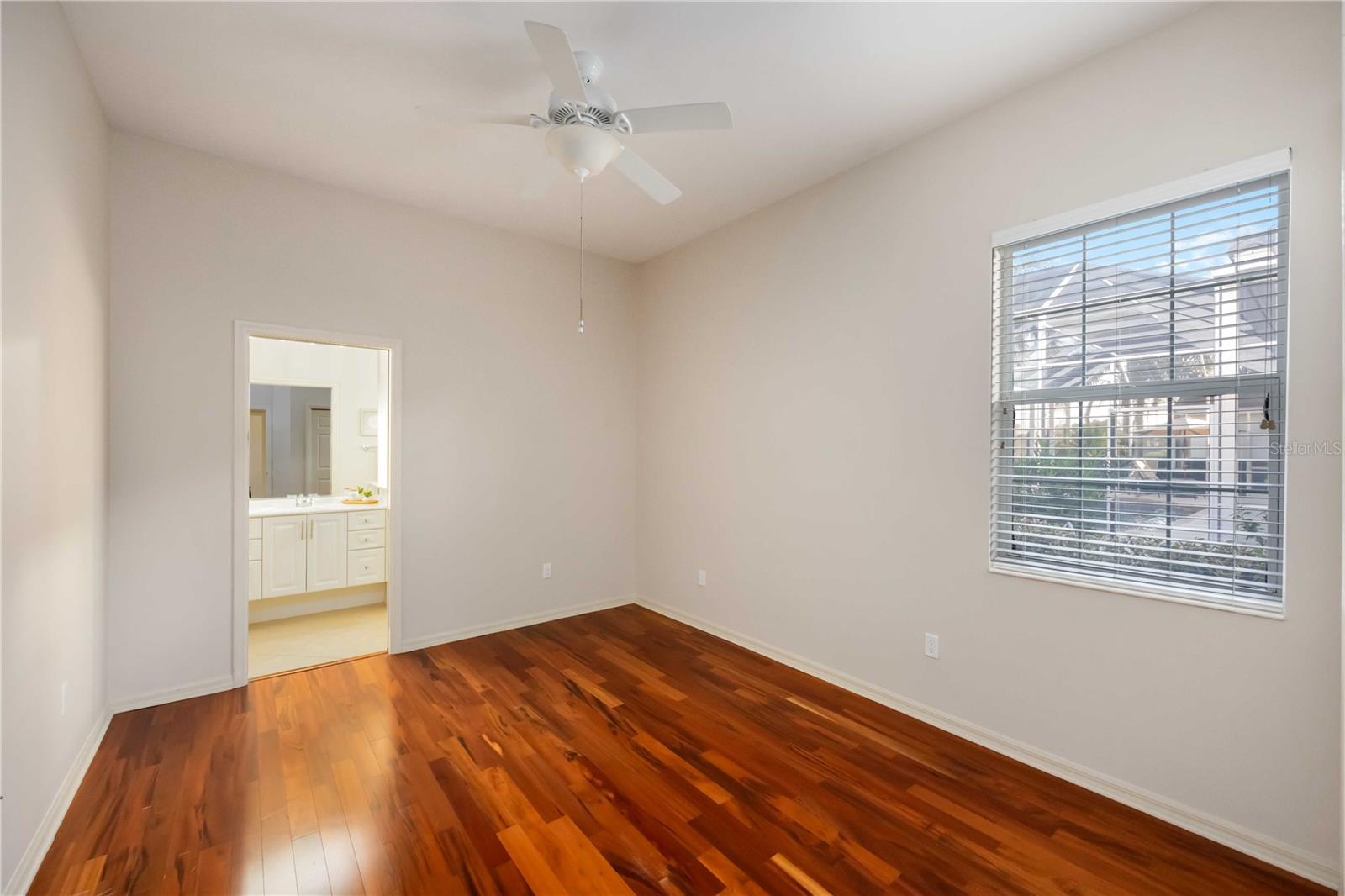 UNIVERSITY PARK - Residential