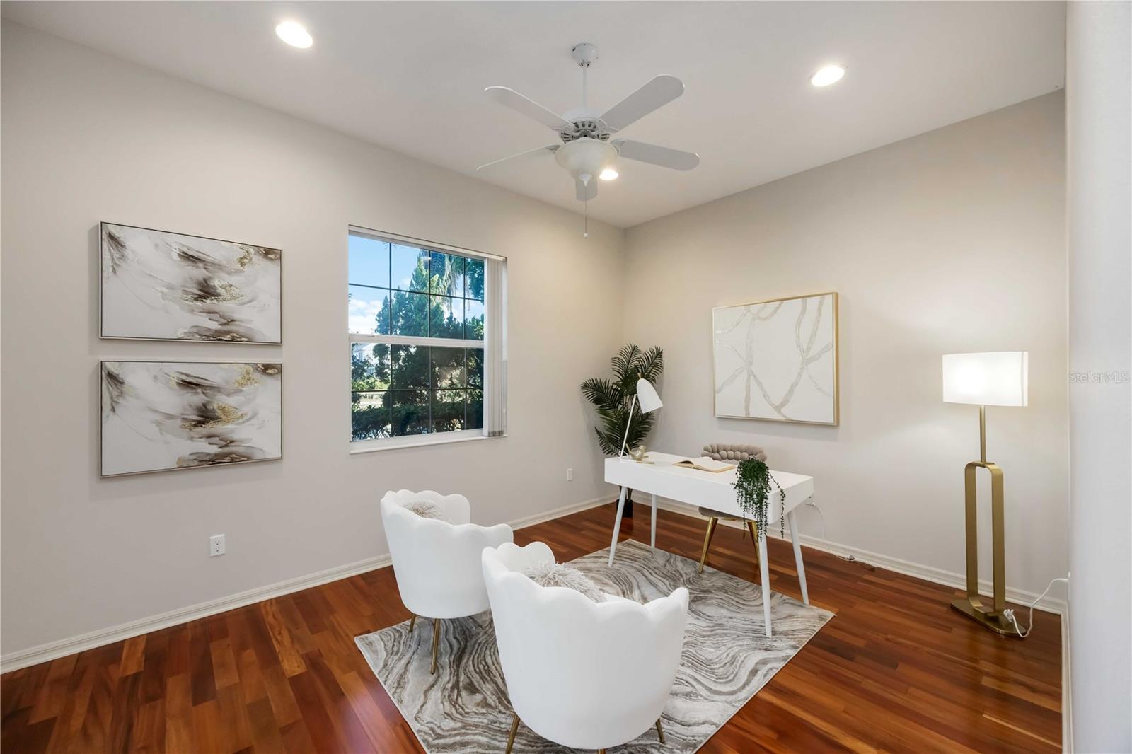 UNIVERSITY PARK - Residential