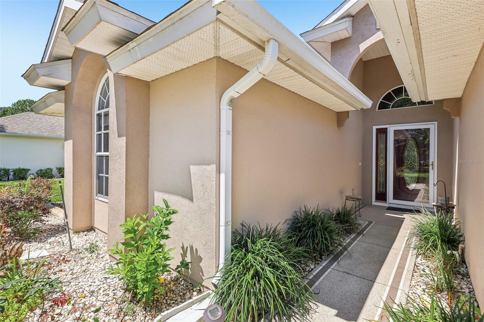 623 JUNIPER WAY