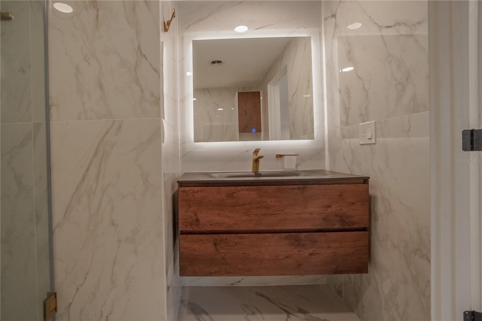 BAY HEIGHTS - Residential