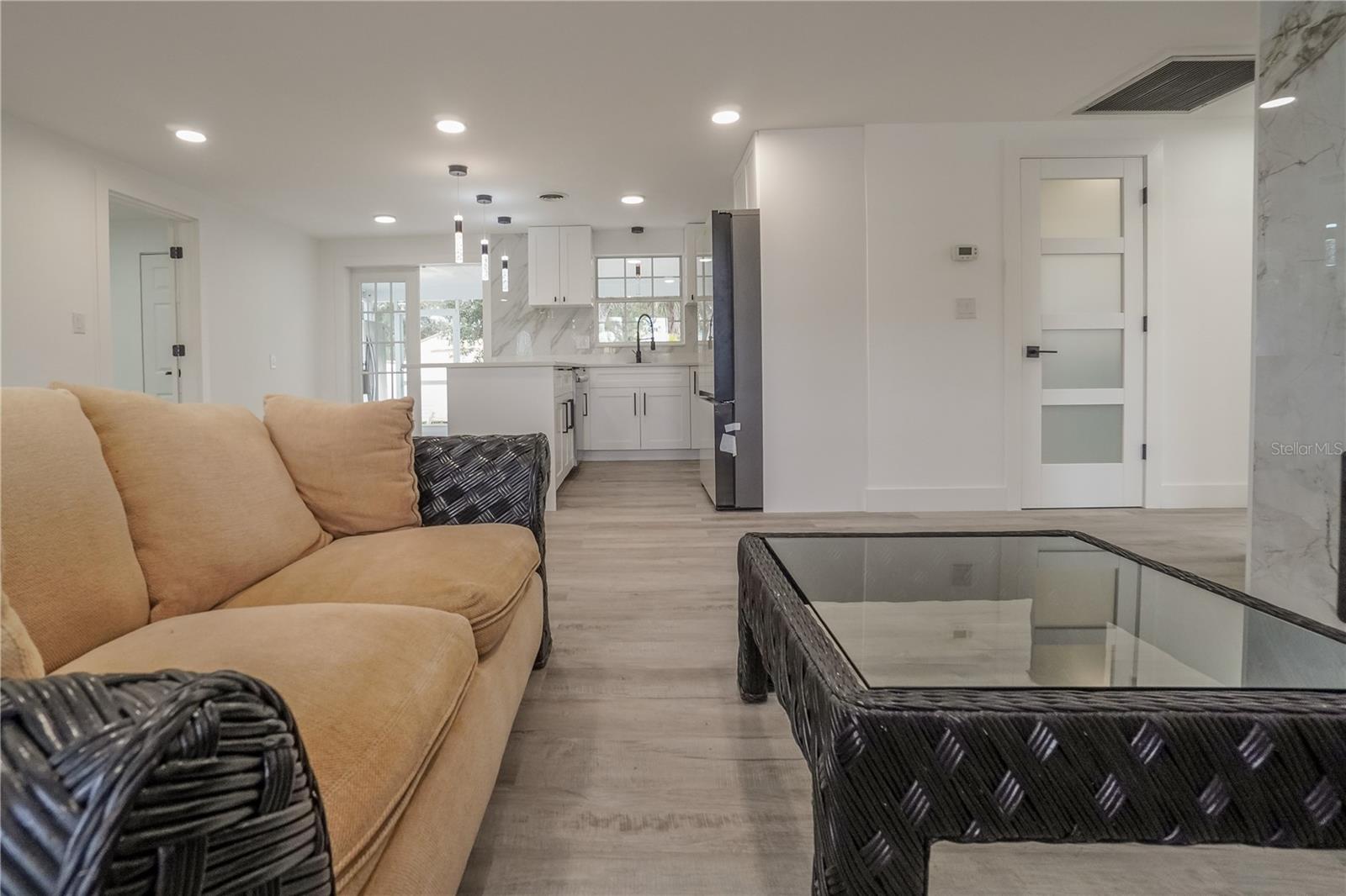 BAY HEIGHTS - Residential