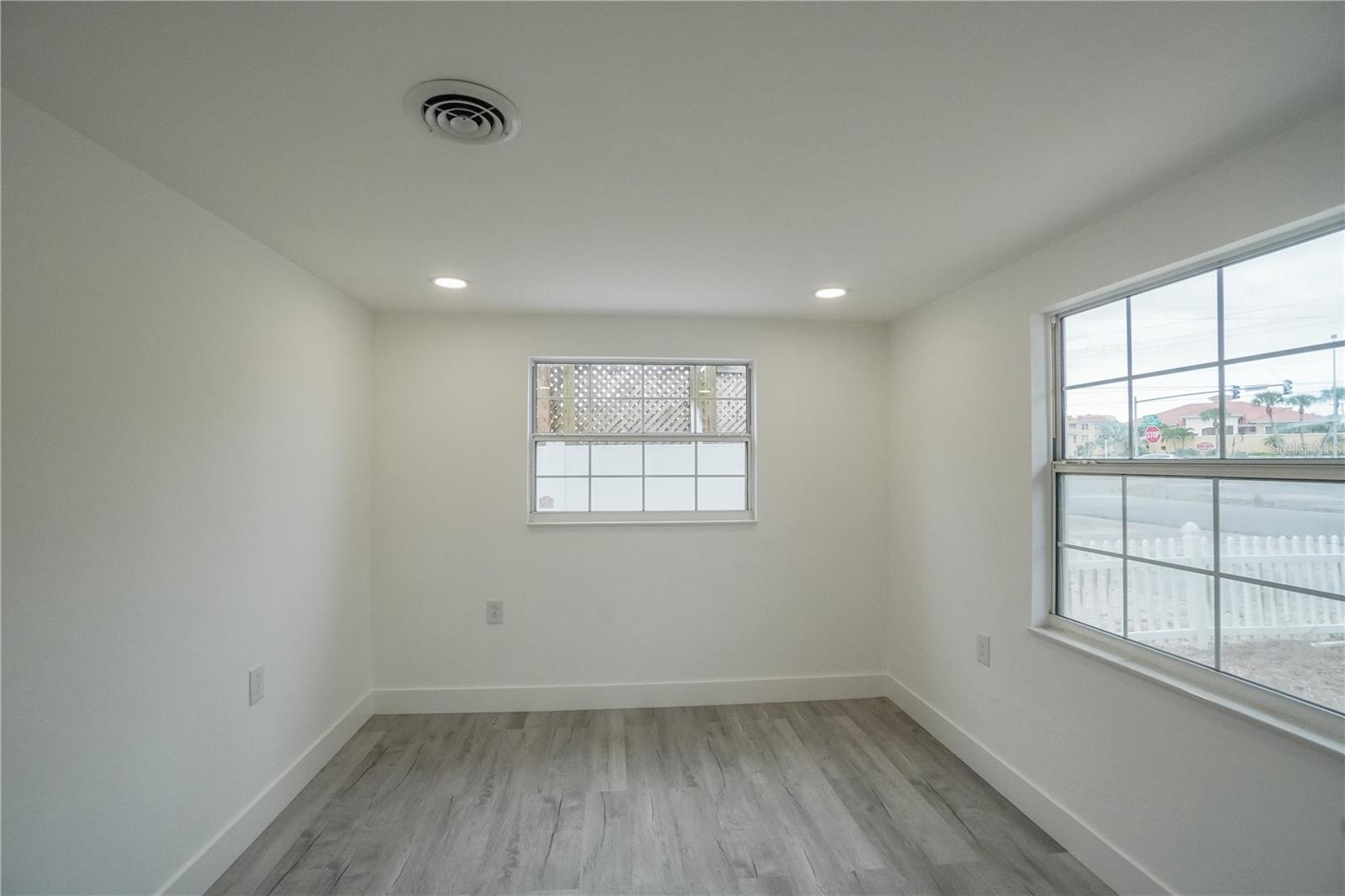 BAY HEIGHTS - Residential