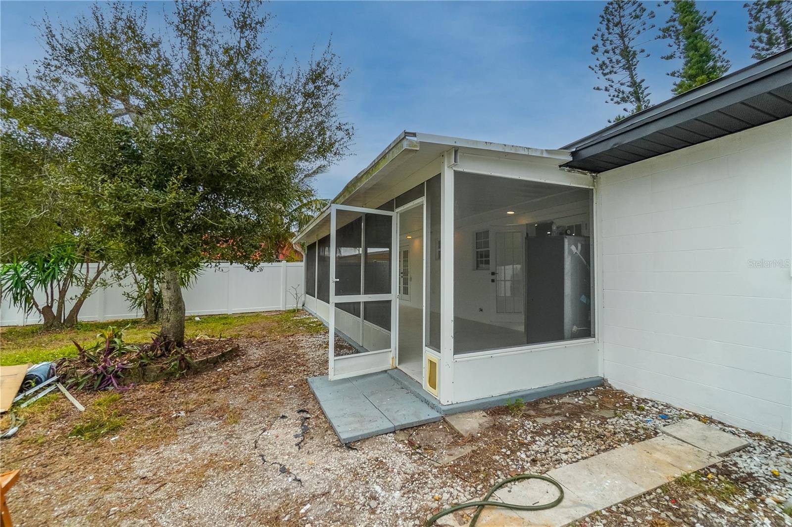 BAY HEIGHTS - Residential