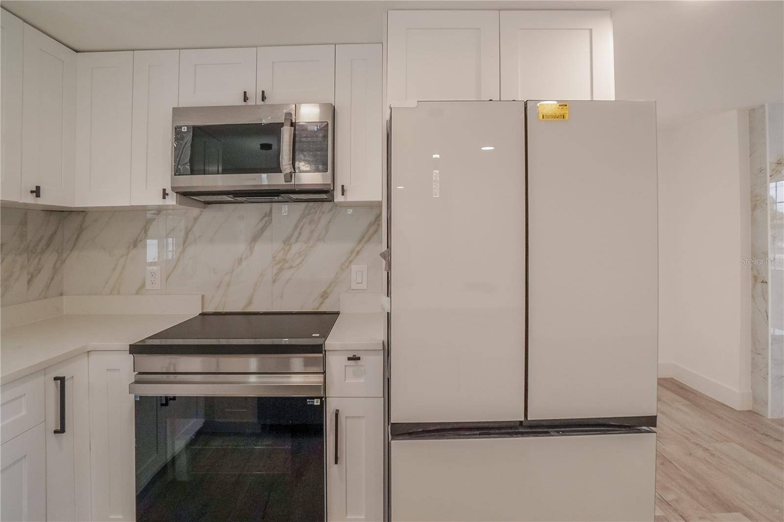 BAY HEIGHTS - Residential