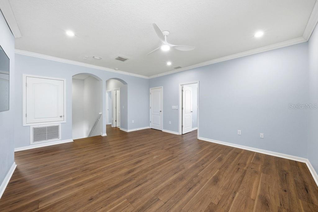 ENCLAVE AT LAKE SEMINOLE - Residential