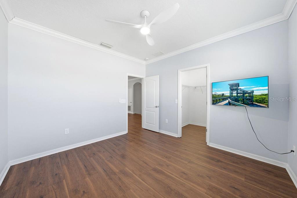 ENCLAVE AT LAKE SEMINOLE - Residential