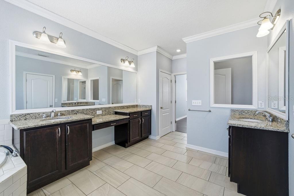 ENCLAVE AT LAKE SEMINOLE - Residential