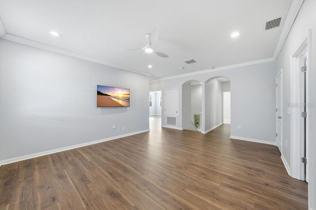 ENCLAVE AT LAKE SEMINOLE - Residential