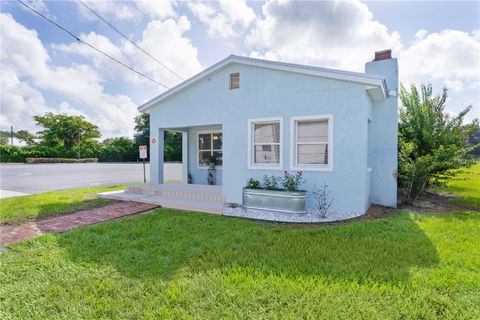Tiny photo for 453 N Market Boulevard, Webster, FL 33597 (MLS # TB8400647)