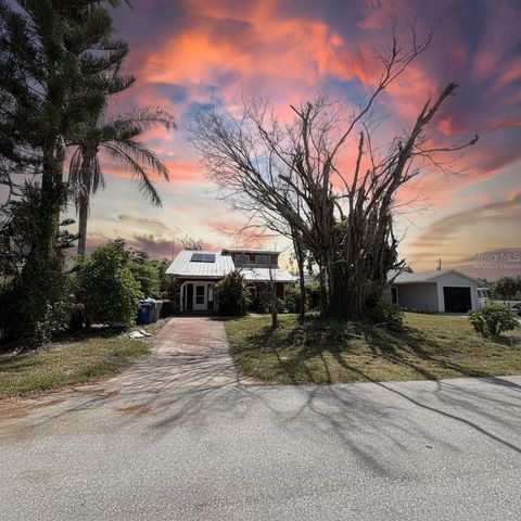 Photo of 1646 3rd Court SW, Vero Beach, FL 32962 (MLS # OM724060)
