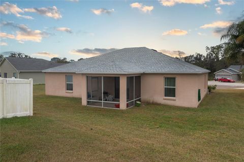 A home in LAKELAND