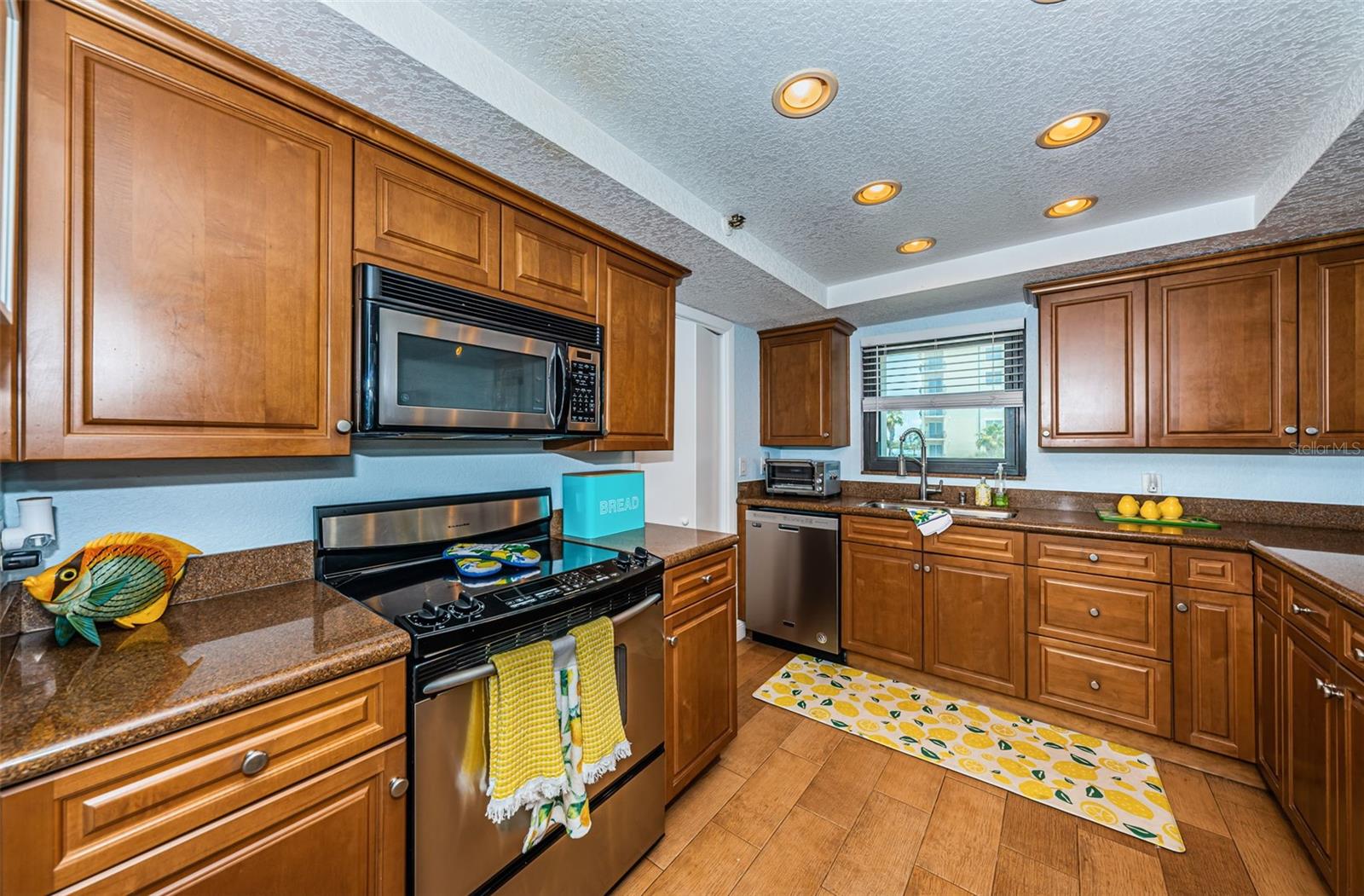 MADEIRA SANDS CONDO - Residential