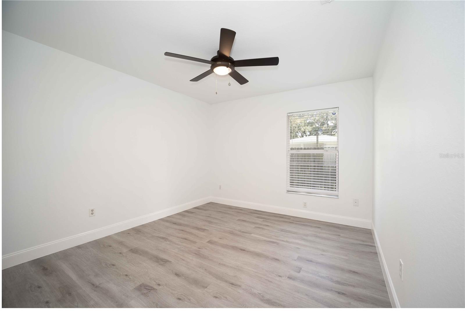 ORANGE BLOSSOM HILLS UN 01 - Residential Lease