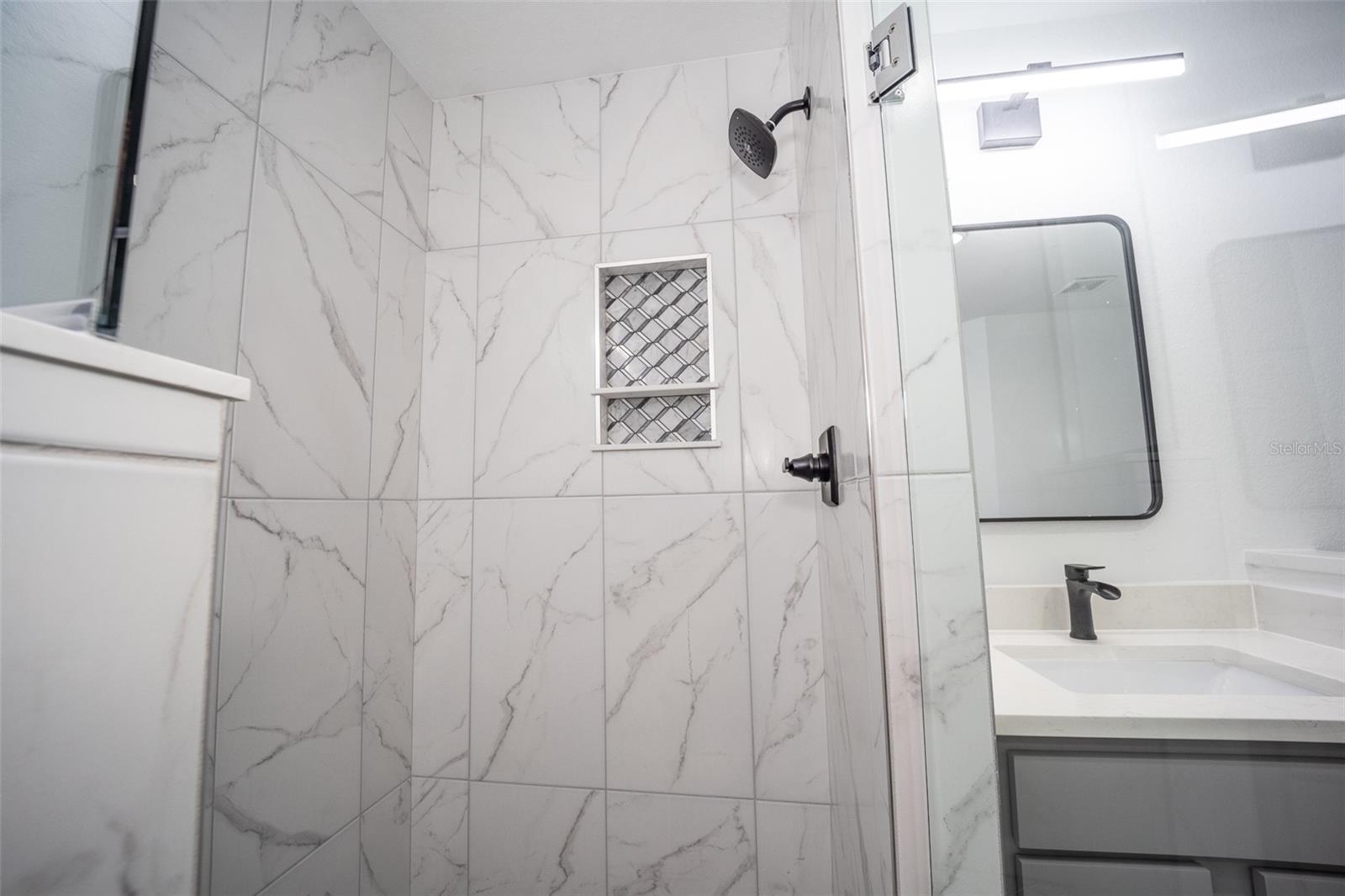 ORANGE BLOSSOM HILLS UN 01 - Residential Lease