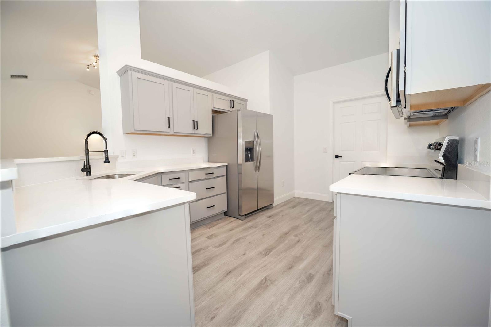 ORANGE BLOSSOM HILLS UN 01 - Residential Lease