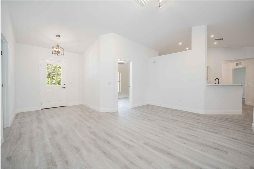 Photo of 16414 SE 92nd Terrace, Summerfield, FL 34491 (MLS # G5110003)