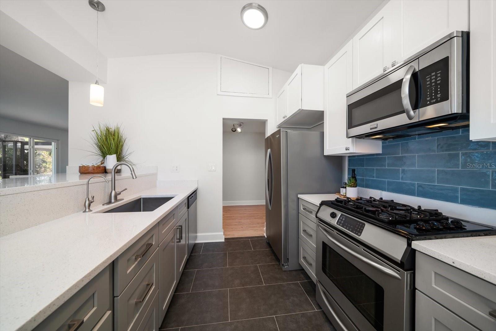 HARBOR HILLS 2ND ADD - Residential