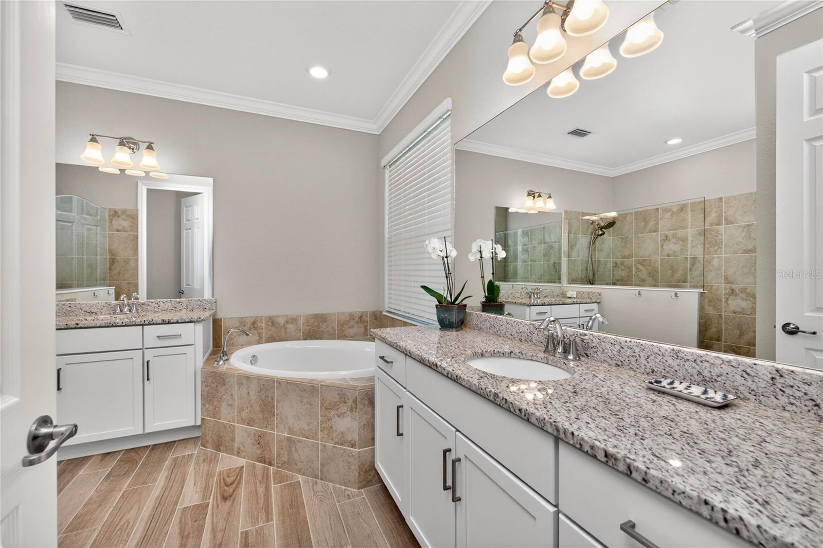 HERITAGE LANDING - Residential