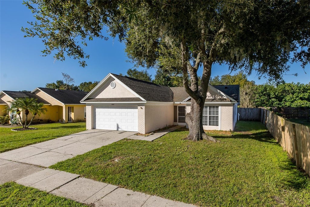 Photo of 8150 Tom Sawyer Drive, Tampa, FL 33637 (MLS # TB8560211)