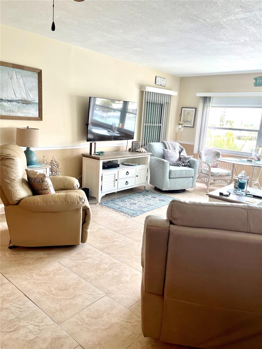 HAMILTON HOUSE THE CONDO - Residential Lease