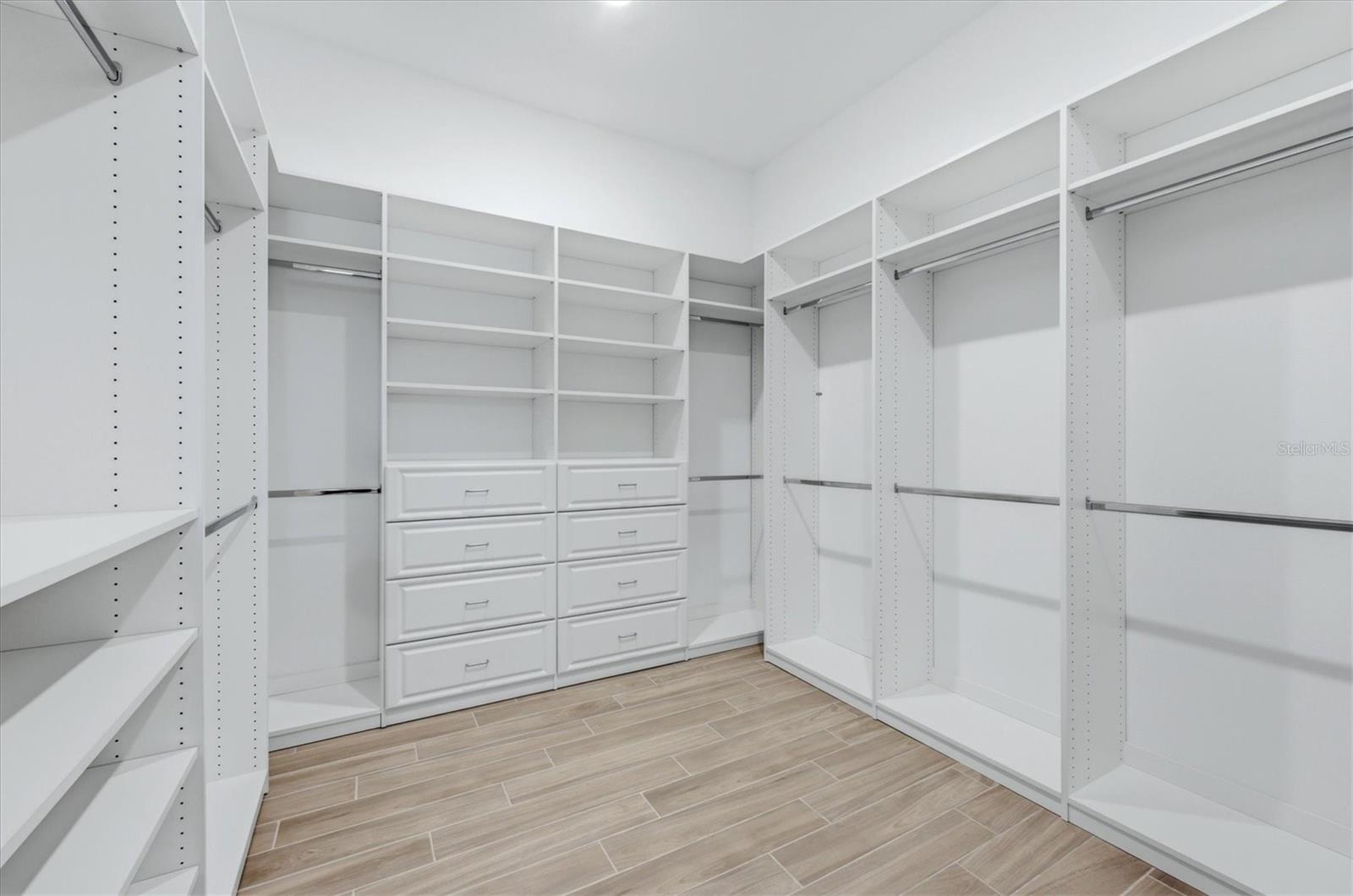 DEL WEBB AT BAYVIEW PH III - Residential