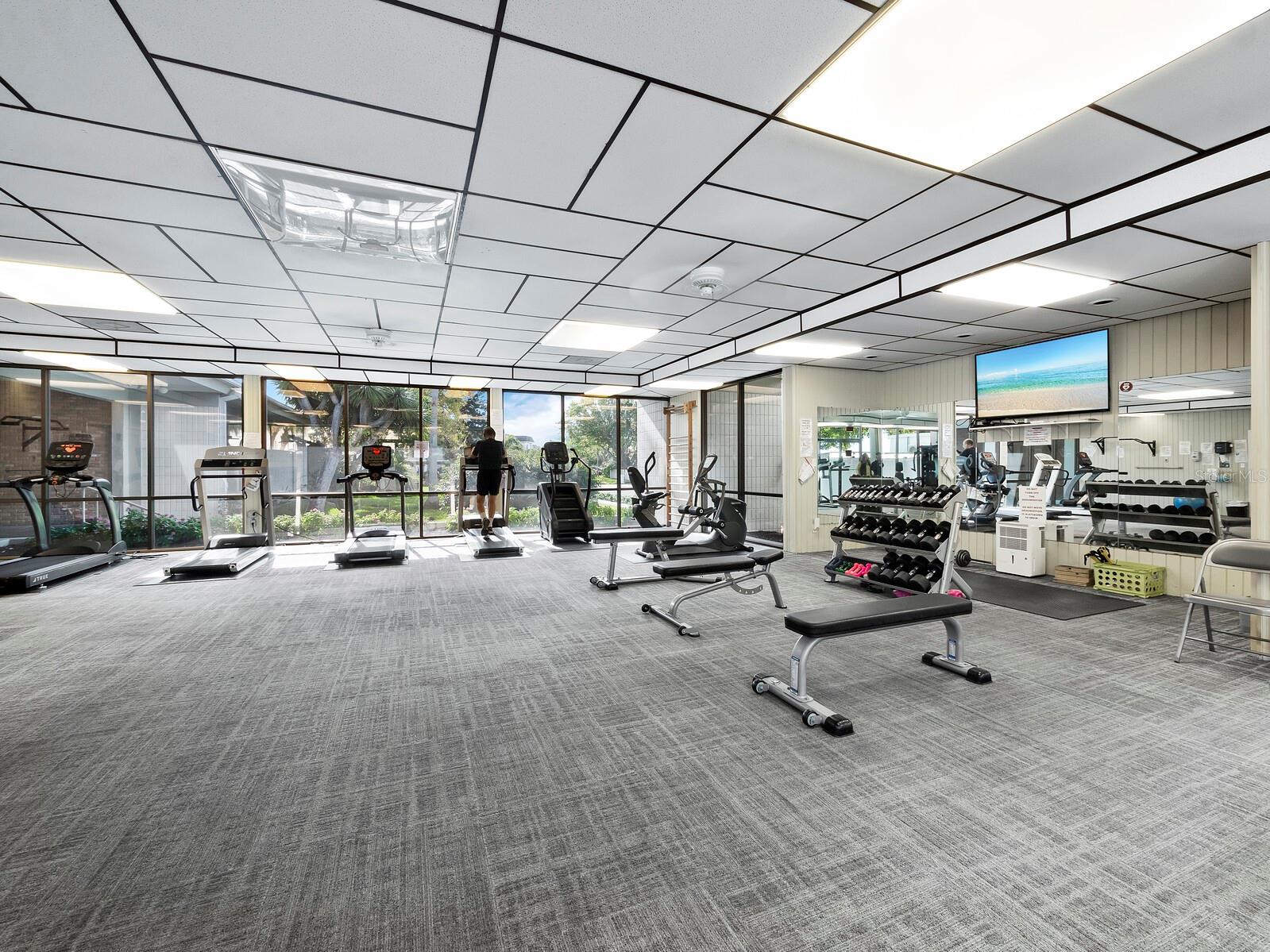 LONGBOAT HARBOUR - Residential