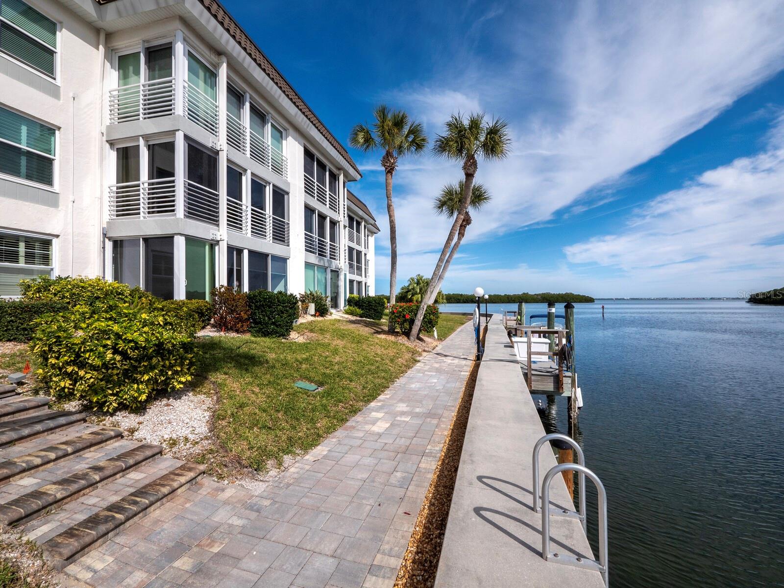 LONGBOAT HARBOUR - Residential