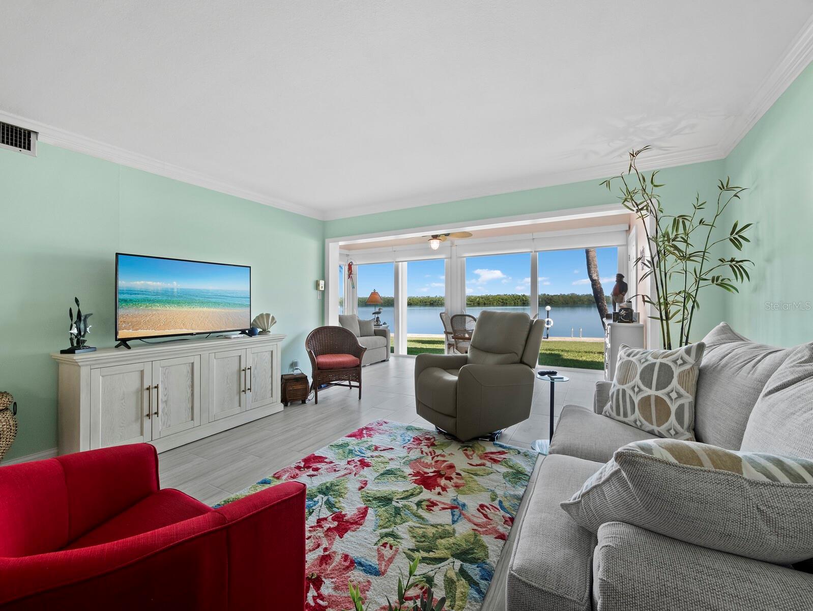 LONGBOAT HARBOUR - Residential