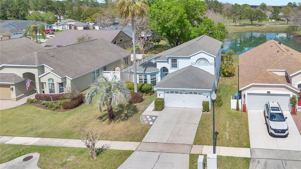 Photo of 13538 Fordwell Drive, Orlando, FL 32828 (MLS # O6388903)