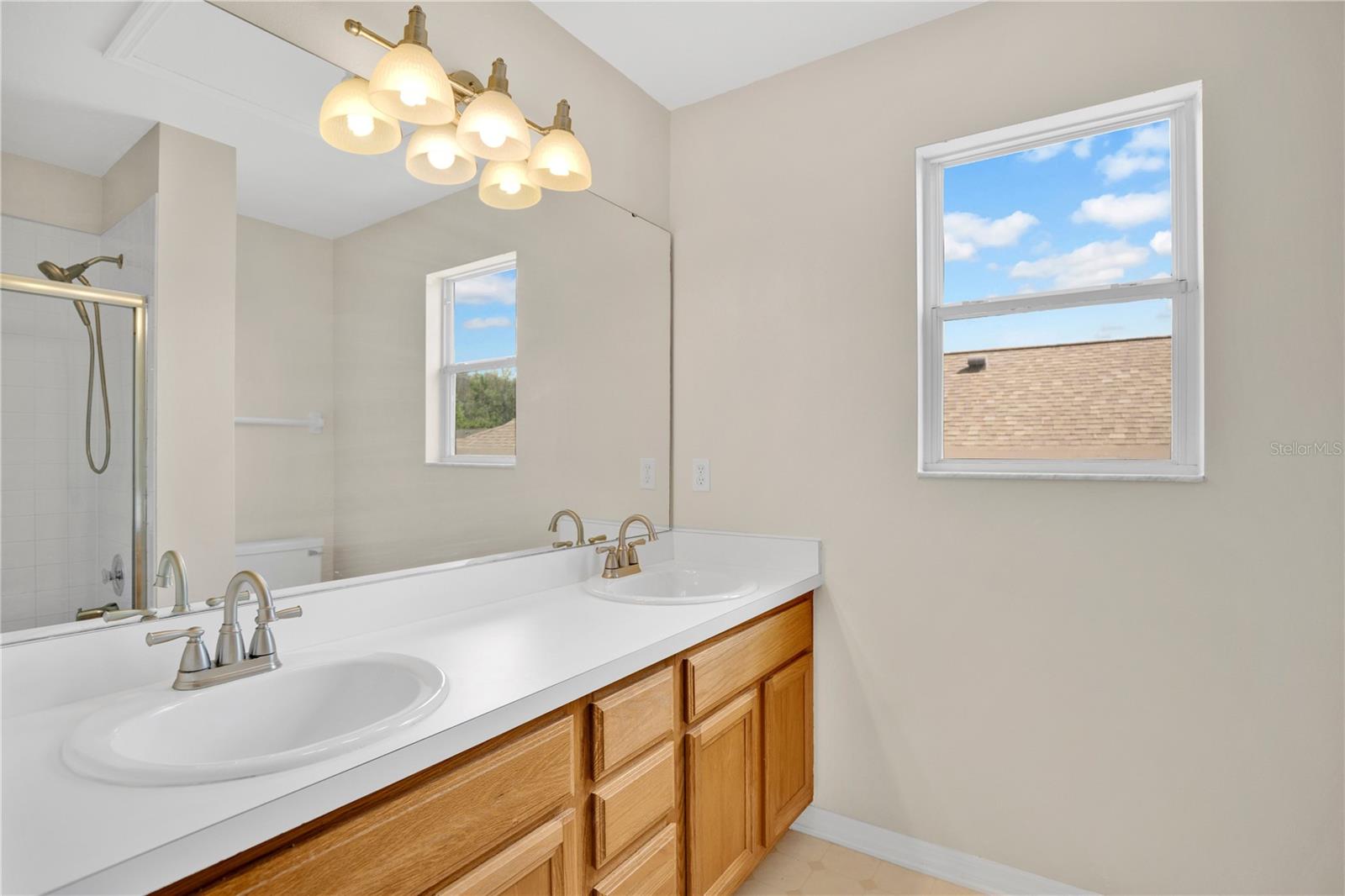 WATERFORD LAKES TR N32 - Residential