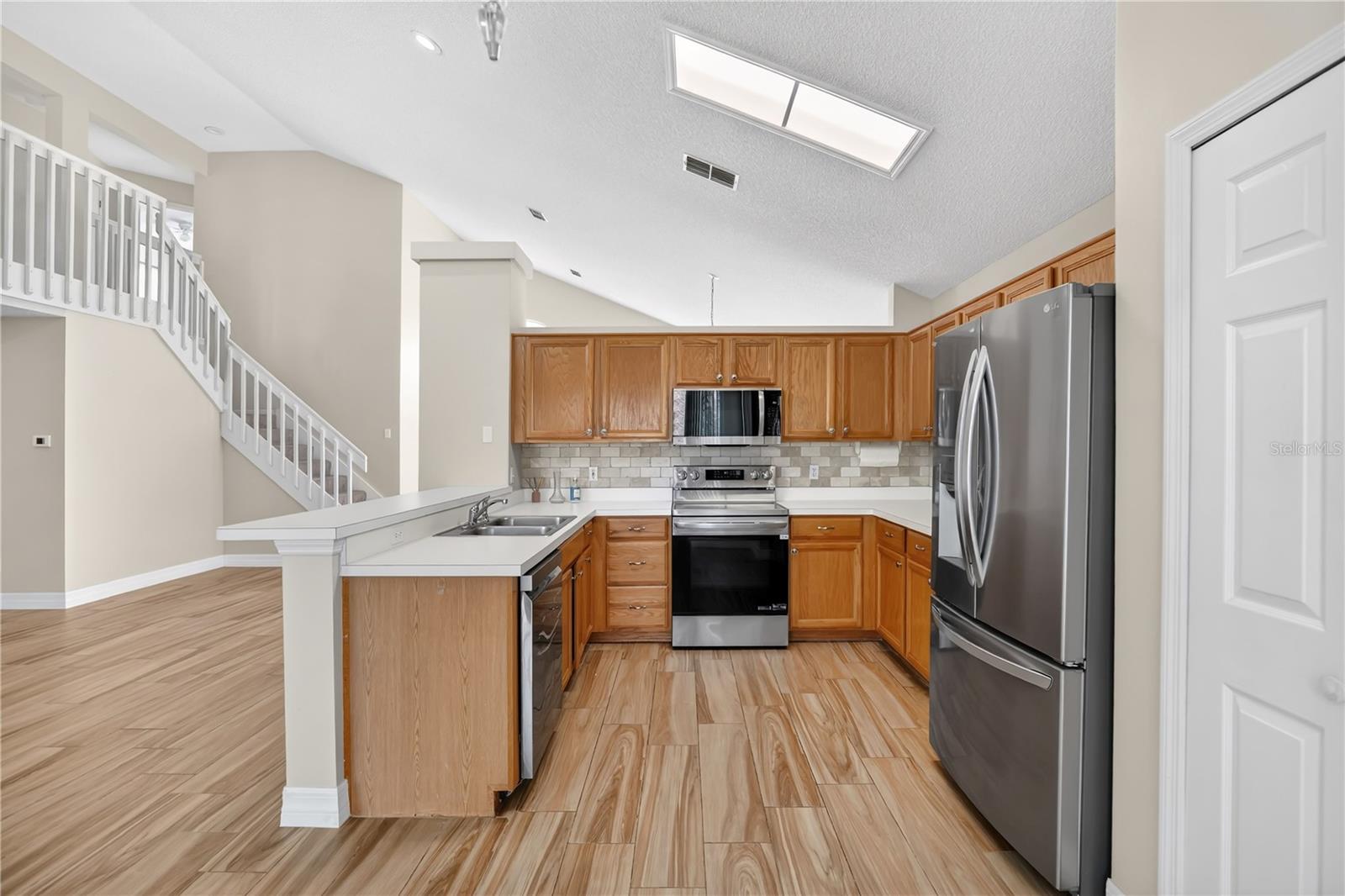 WATERFORD LAKES TR N32 - Residential