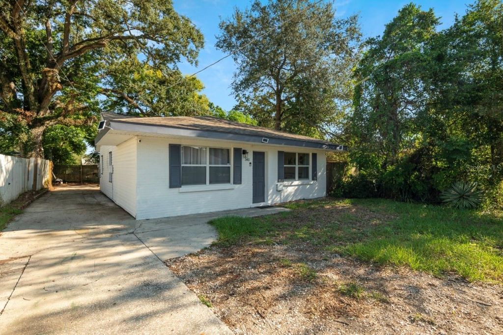 Photo of 341 Avenue L NE, Winter Haven, FL 33881 (MLS # O6351434)